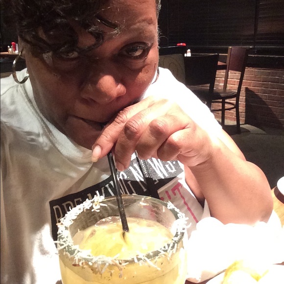 Meet your Posher, Tiffany - Picture 1 of 1